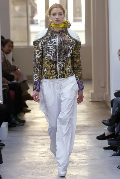 Look 19
